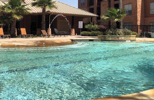 Southbelt/Ellington Apartment | Barsala l Charming 2BD Living Near Hobby Airport & Malls