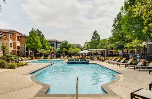 Riverpark West Apartment | Barsala l Gorgeous 1BD in the heart of Riverpark West