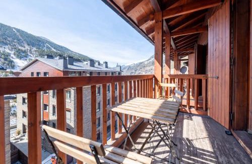 El Tarter Apartment | Barthe Holidays I Estudio rústico en El Tarter 2PAX I Luminoso, economico y con vistas a la X de Grandvalira I Querol