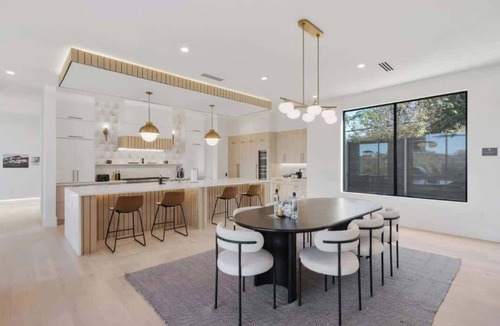 Barton Hills House | Barton Springs Luxe Heated Pool Spa Sleeps 16