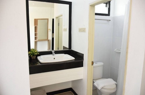 Ban Thung Sukla Hotel | Basaya Laemchabang