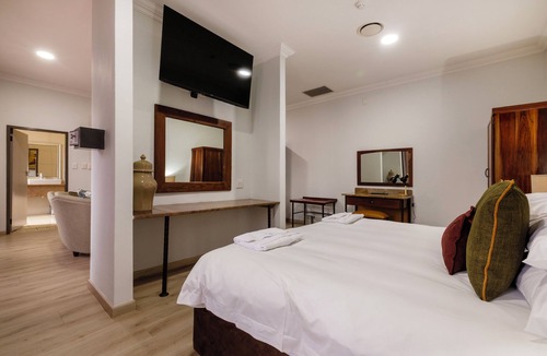 Die Hoewes Hotel | Basdenwood Hotel
