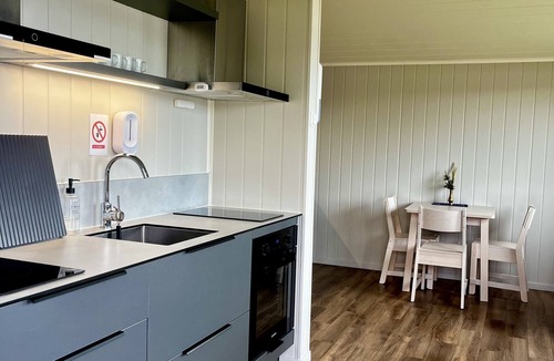 Ulvsvag Cabin | Base Camp Hamarøy