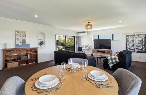 Rotorua House | Base Camp on Matipo - Great Location with Games Room