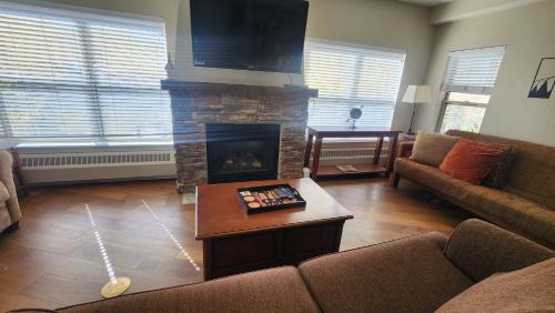 Silvercreek Apartment | Base Camp Ski Slope Views Granby Ranch