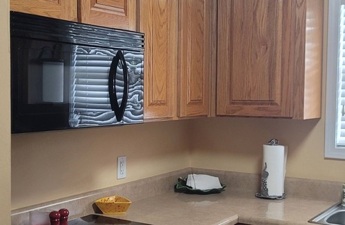 Enterprise House | Baseball and softball fans! Two-bedroom near Enterprise State Comm. College.