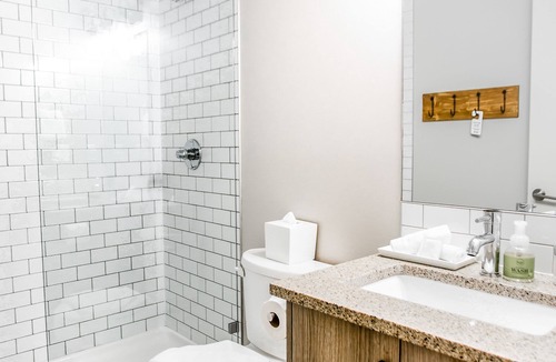 Canmore Apartment | Basecamp Lodge I Micro-Suite Apartment