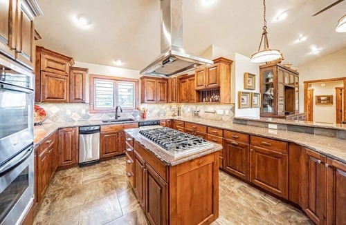 Victor House | Basecamp Stays: Upscale Retreat, Hot Tub, Mtn View