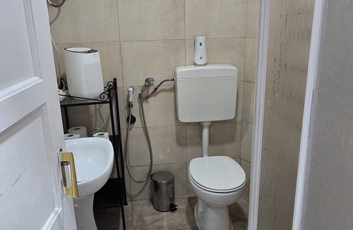 Alto do Pina Condo | Basement apartment studio in Lisbon Portugal, near the center.