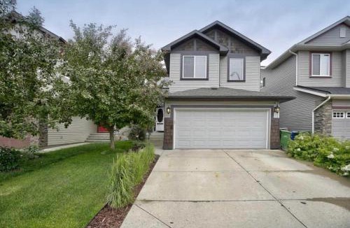 Cranston House | Basement Suite in Calgary - Short Drive to Banff