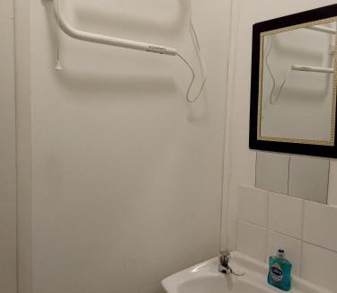 North Bitchburn Apartment | Basic 1 Bedroom 1st Floor Flat Apartment near Bishop Auckland Hospital