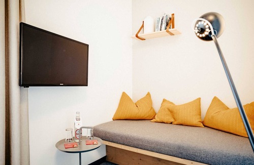 Bayrischzell House | Basic double rooms (16m²) - Hotel & Restaurant Alpenrose Bayrischzell