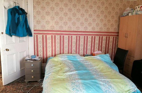 North West Apartment | Basic Three Bedroom Flat West End