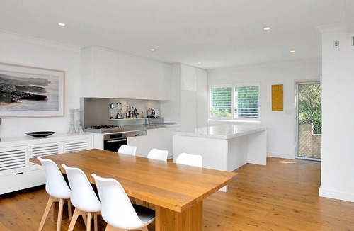 Mona Vale Apartment | Basin Beachfront by Beach Stays