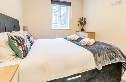 Basingstoke Apartment | Basingstoke Town Center Serviced Apartments By Firoz Property Management
