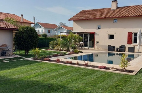 Saint-Vincent-de-Tyrosse House | Basque country house 10 km from the beaches