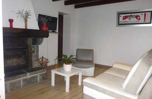 Irissarry House | Basque house located between sea and mountains.