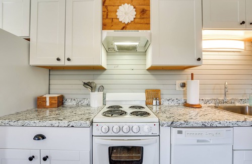 Cape Fair Cottage | Bass Fishing Paradise: Cottage on Table Rock Lake