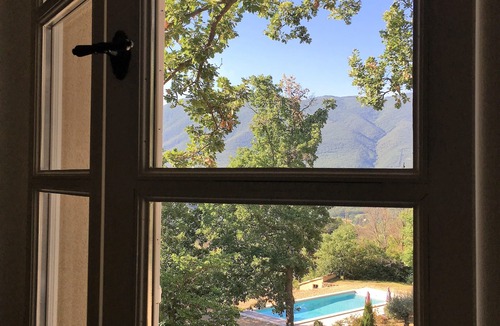 Saint-Martin-de-Castillon Villa | Bastide closed to village, wonderful view on the Grand Lubéron
