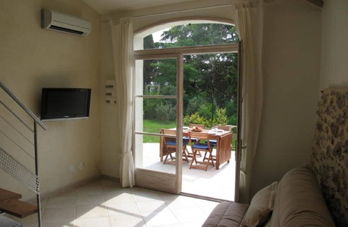 La Croix des Gardes Apartment | Bastide du Soleil - Studio 2-4 people with private garden