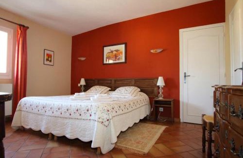 Roussillon House | Bastide Magnolia - Gite et chambres d 'hôtes, Roussillon - 2 nuits minimum