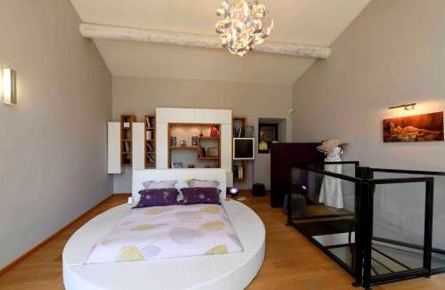 Caumont-sur-Durance House | Bastide neuve en Provence