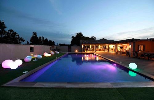 Caumont-sur-Durance House | Bastide neuve en Provence