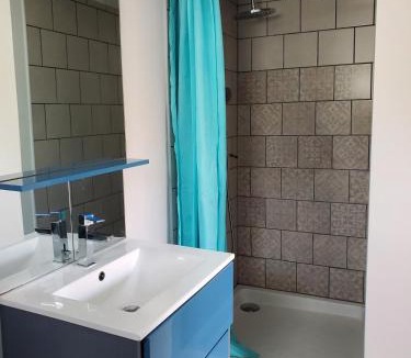 Saintes Apartment | Bastille 5