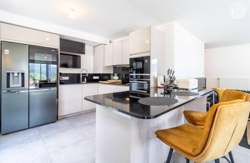 Aix-les-Bains Apartment | BATEAU DOLCE - AIX LES BAINS