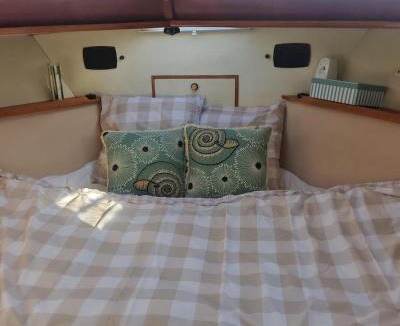 Carentan Boat Rental | bateau nuit insolite