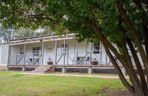Mount Panorama Hotel | Bathurst Goldfields Resort - Conrod Straight, Mount Panorama
