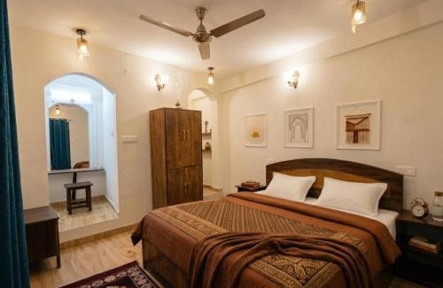 Sirala Hotel | Batohi hotel cafe & Restaurant
