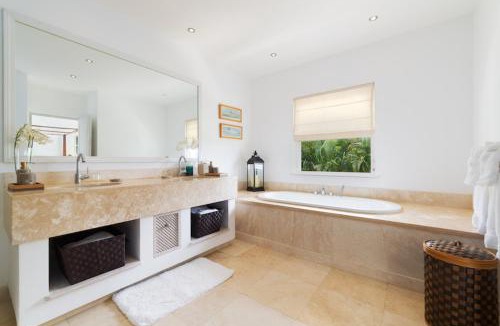 Little Battaleys House | Battaleys Mews 22