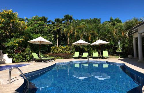 Little Battaleys Villa | Battaleys Mews