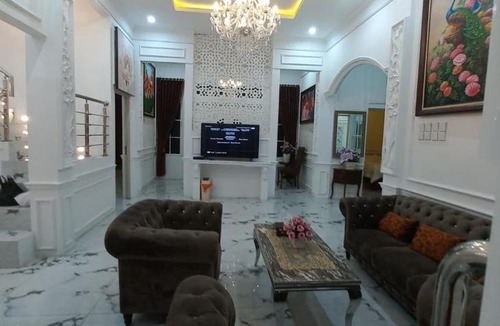 Ngaglik Villa | Batu Villa Sakura