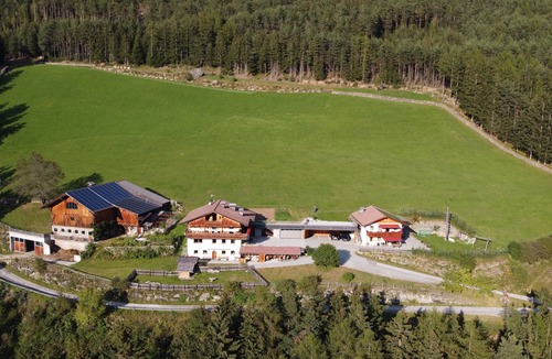Campo Tures Apartment | Bauernhofurlaub in Sehr Ruhiger Alleinlage, Kinderparadies; Entspannung Pur;