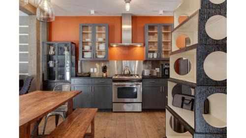 Taos Ski Valley House | Bavarian Chalet 2