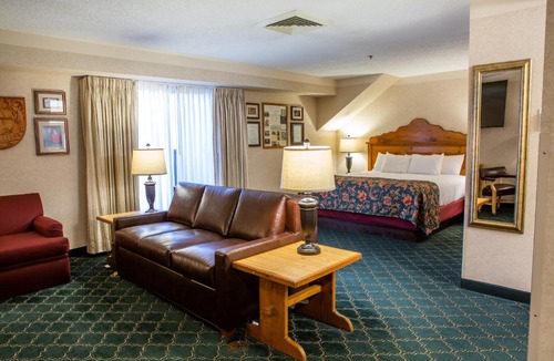 Frankenmuth Hotel | Bavarian Inn Lodge