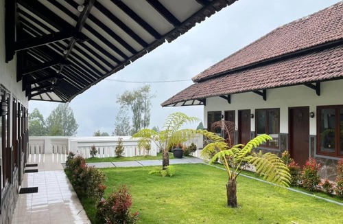 Ngadisari Hotel | Bawangan Express