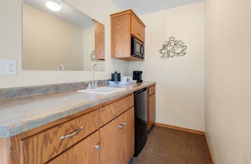 Ephraim Hotel | Bay Breeze Resort
