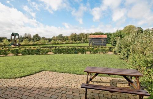 Irstead House | Bay - E4482