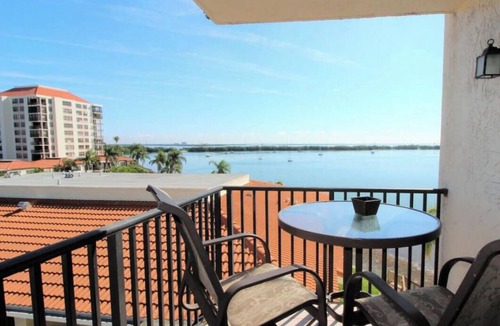 Isla del Sol Condo | Bay Front Serenity: 4th Floor 2BD/2BA at Isla Del