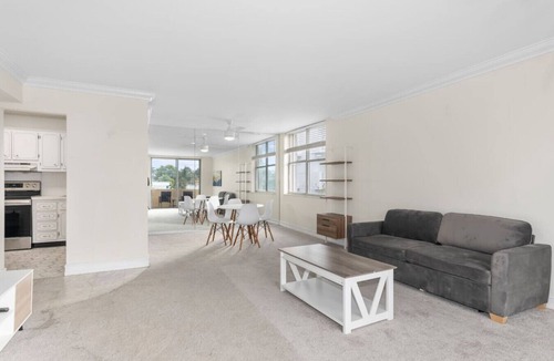 Bay Harbor Islands Apartment | Bay Harbor Sunset Apt 3C