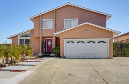 Hercules House | Bay & Hill Views: Modern Hercules Home