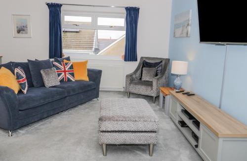 Amlwch House | Bay Lodge