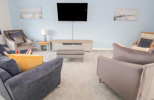 Amlwch House | Bay Lodge