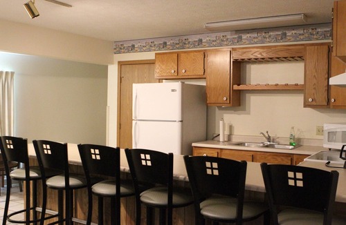 Put-in-Bay Hotel | Bay Lodging Resort