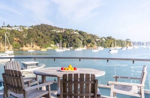 Opua Apartment | Bay of Islands Boathouse Apartment-The Bridge