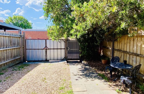 Highett Apartment | Bay Rd | Kids & Pet Friendly | Free Parking