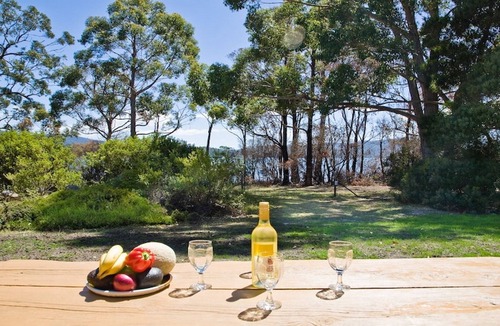 Port Arthur House | Bay Retreat Port Arthur - tranquil waterfront house